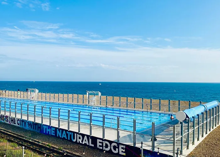 Brighton Beach Apartment Parking Free On-Site Ev